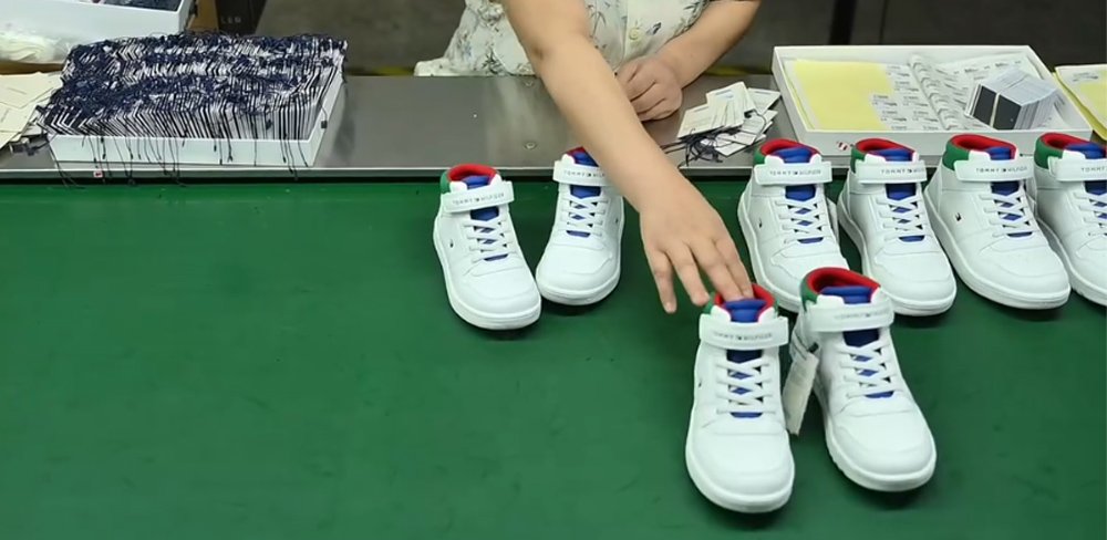 Okeshoe Sneaker Manufacturer Quality Inspection