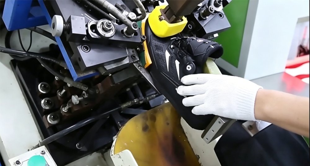 Custom Shoe Factory Manufacturing Process